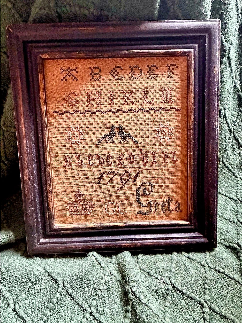 Primitive sampler Framed Needlework Pair